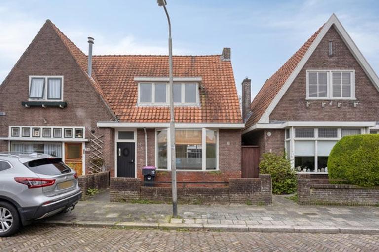 1930s Semi-Detached House near Julianapark - Image 3
