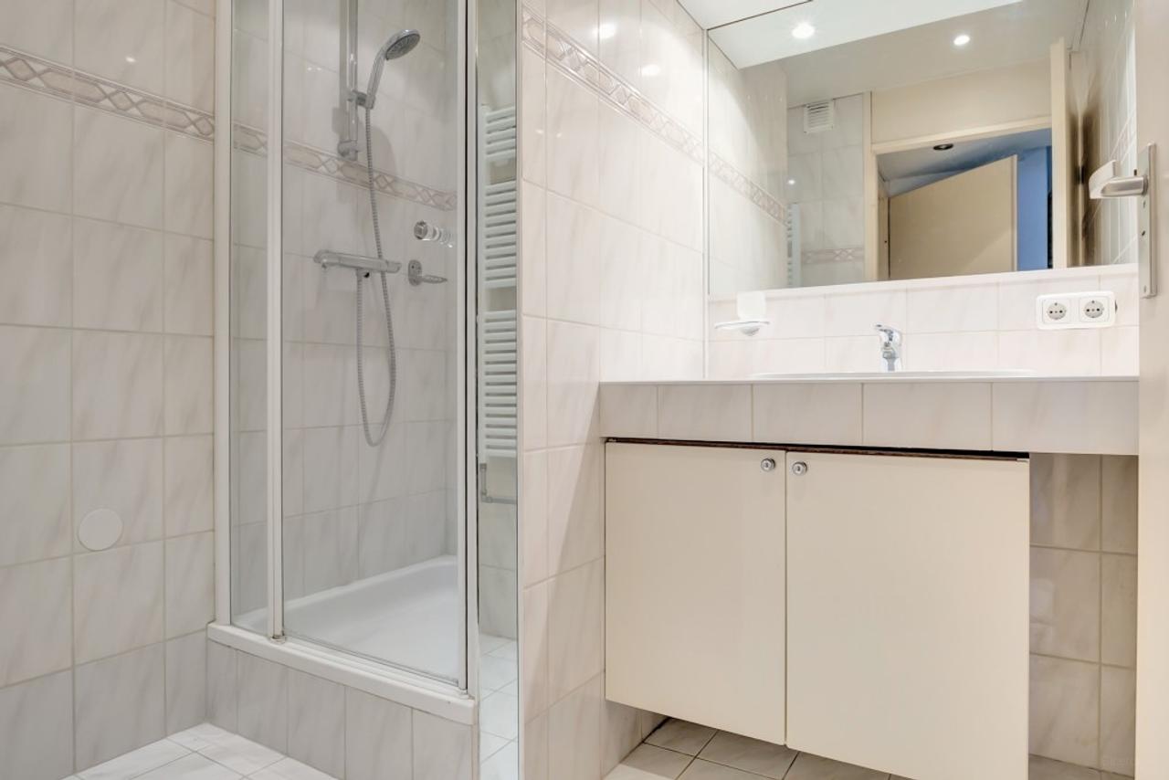 Furnished 75 m² apartment in the Irisbuurt - Image 14