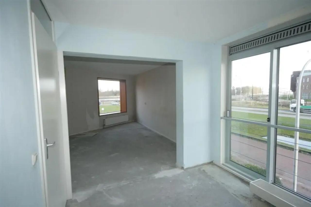 Family Home (133 m²) with Deep Garden - Image 3