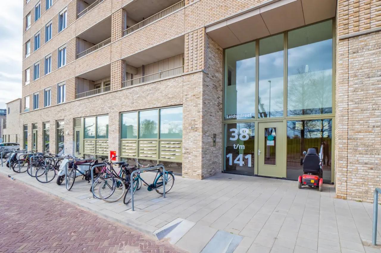 Modern apartment (76 m²) in the heart of Leiderdorp - Image 1