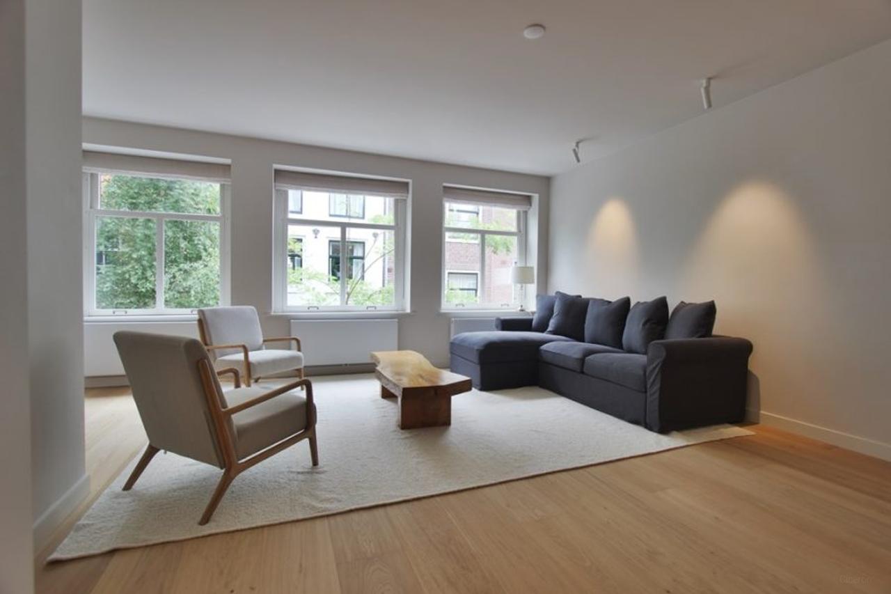 Apartment in Weteringschans - Image 1