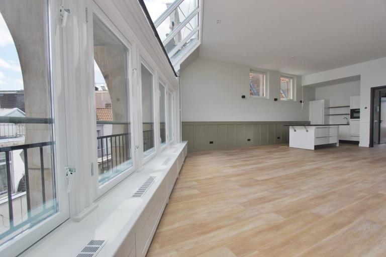 115 m² Loft in the Heart of Amsterdam - Image 4