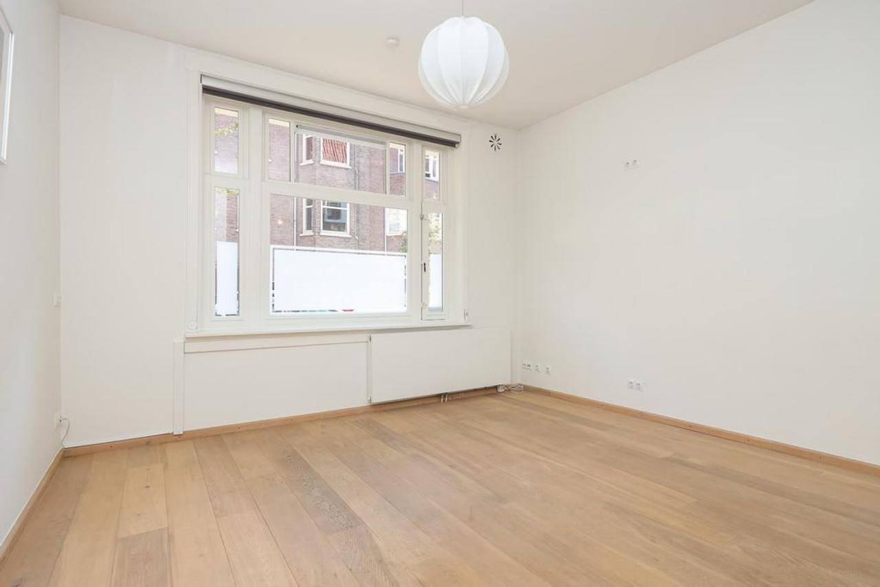 70 m² apartment with garden and garden office in South - Image 4