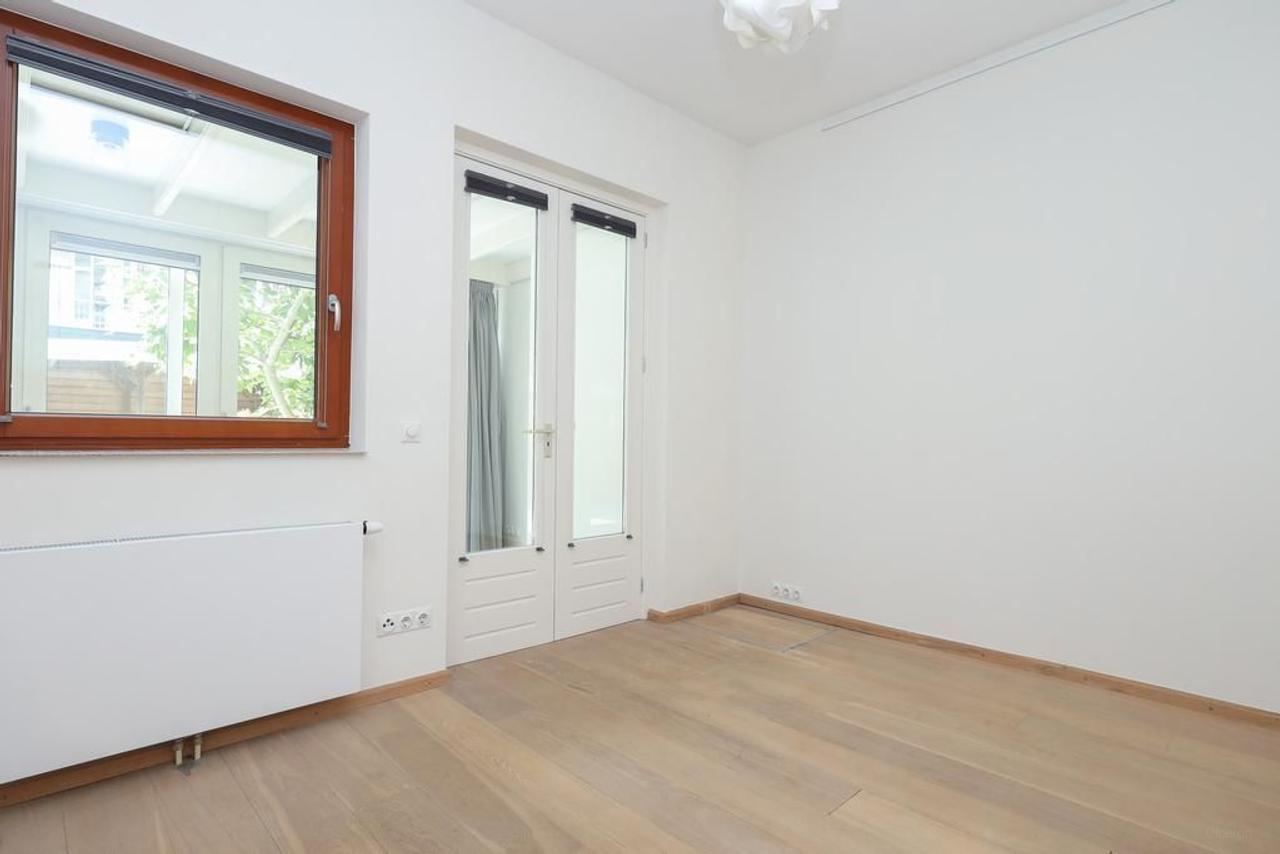 70 m² apartment with garden and garden office in South - Image 15