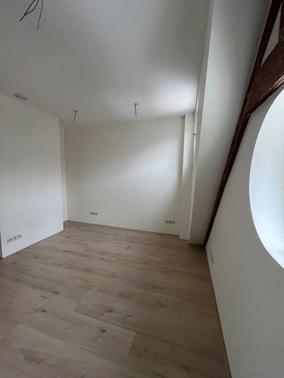 Apartment with Terrace in De Pijp - Image 6