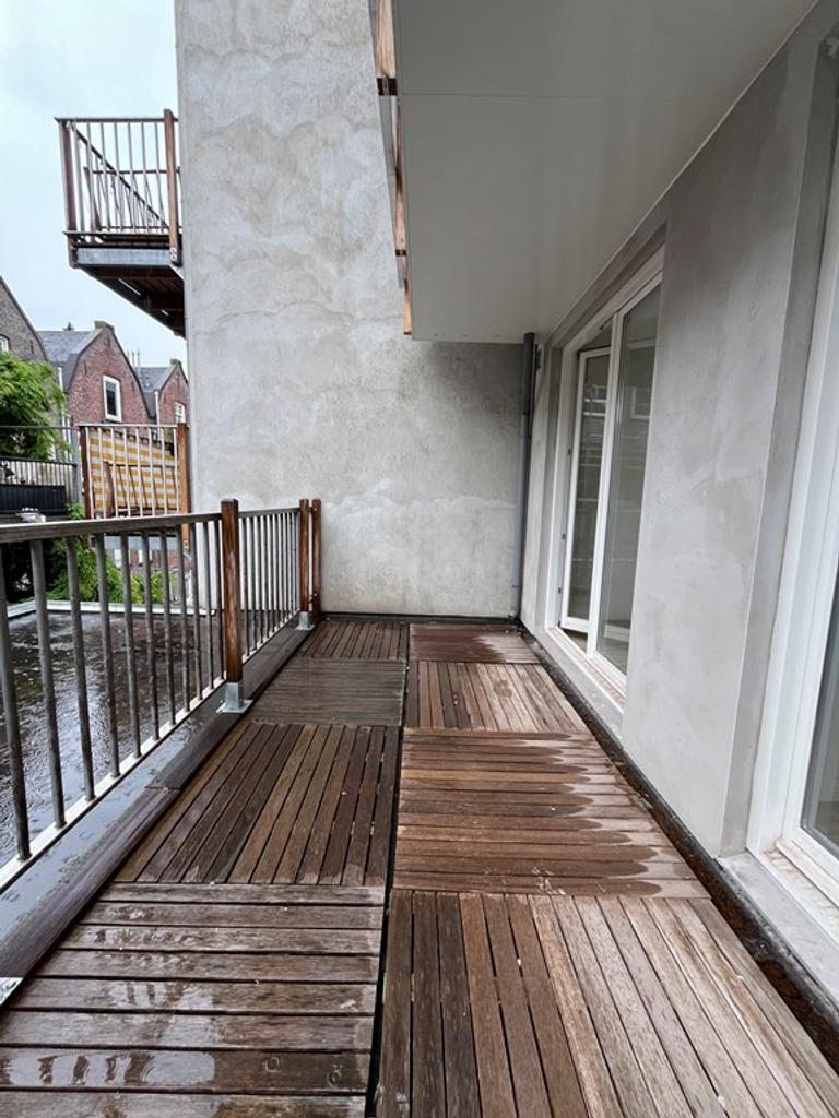 Apartment with Terrace in De Pijp - Image 3