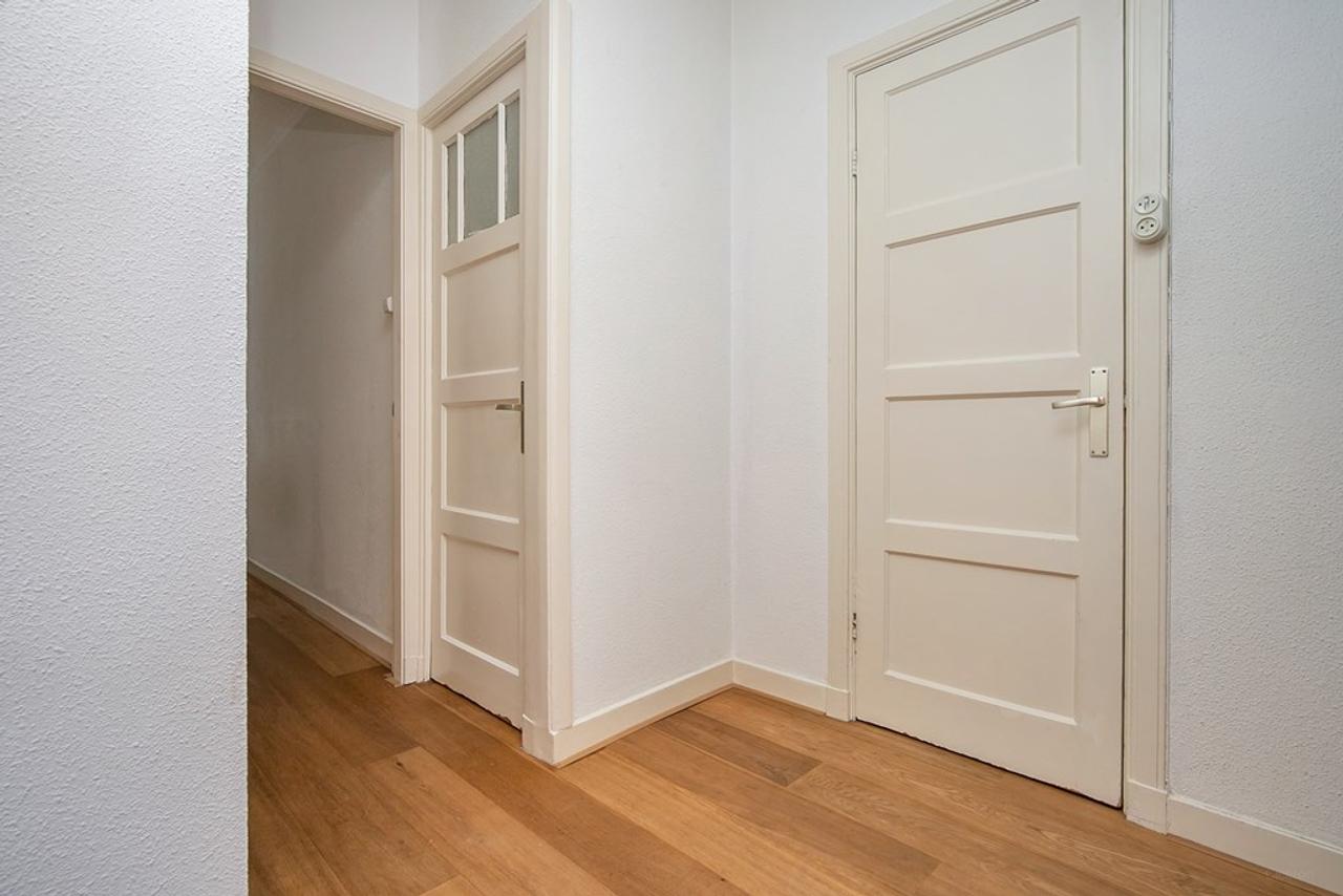 3-room apartment with south-facing garden - Image 8
