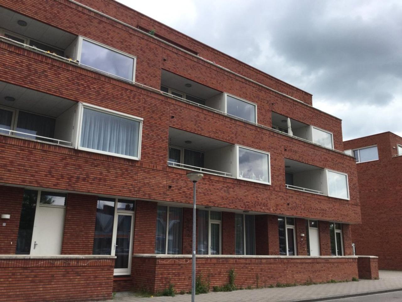 Ground floor apartment of 100 m² in Lewenborg - Image 2
