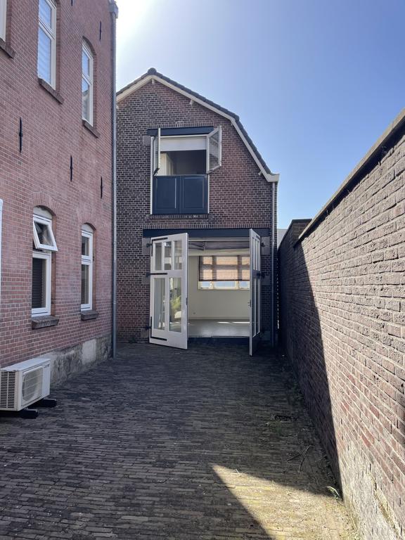 House with garage in the center of Dordrecht - Image 4