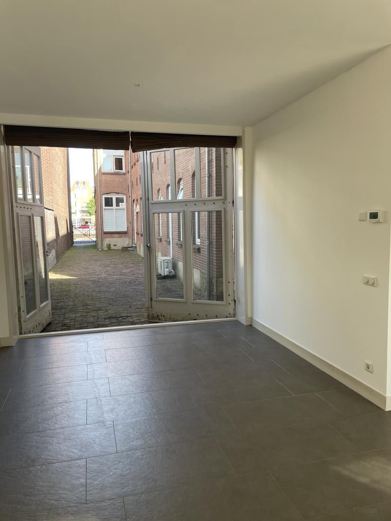 House with garage in the center of Dordrecht - Image 3