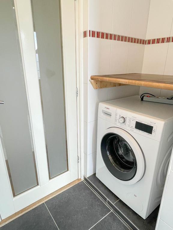 Upper-floor apartment of 110m2 in the center of Woerden - Image 22