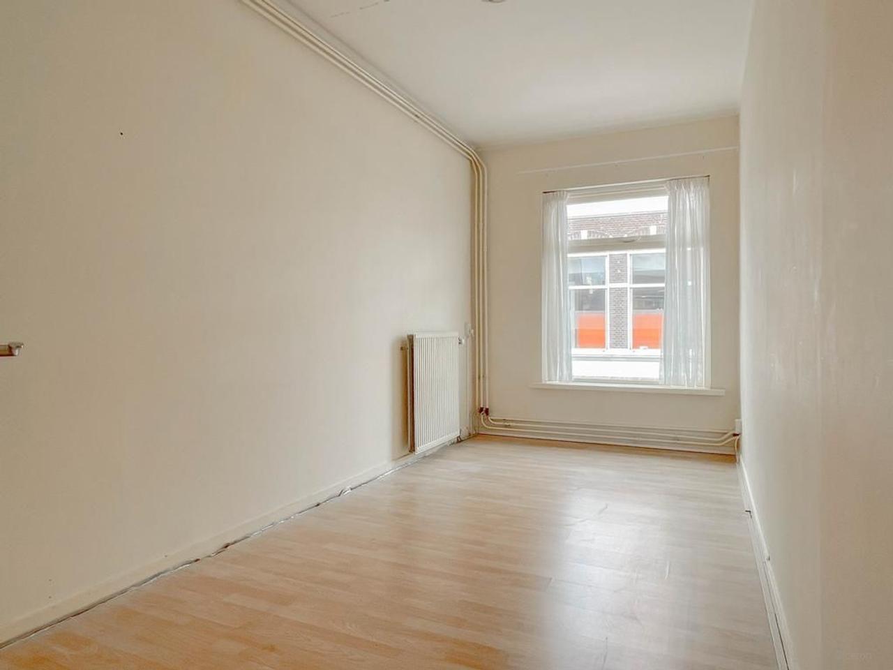 Upper-floor apartment of 110m2 in the center of Woerden - Image 23