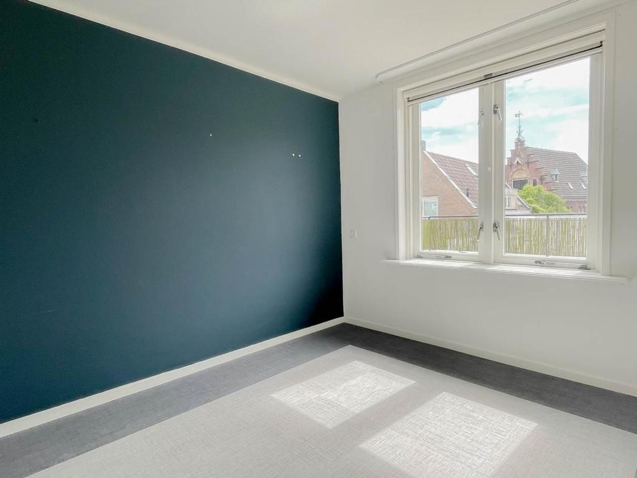 Upper-floor apartment of 110m2 in the center of Woerden - Image 16