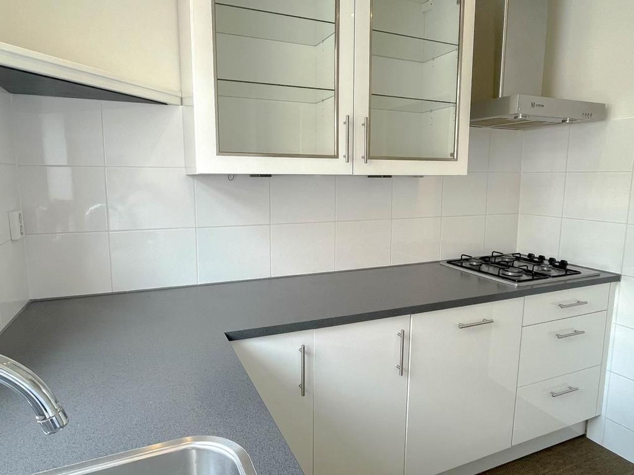 Upper-floor apartment of 110m2 in the center of Woerden - Image 6