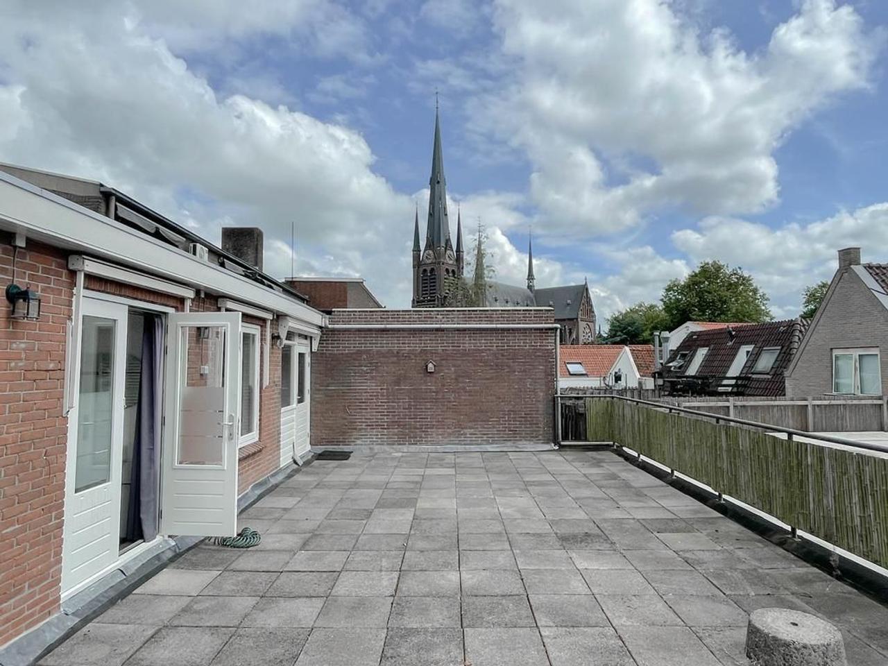 Upper-floor apartment of 110m2 in the center of Woerden - Image 10