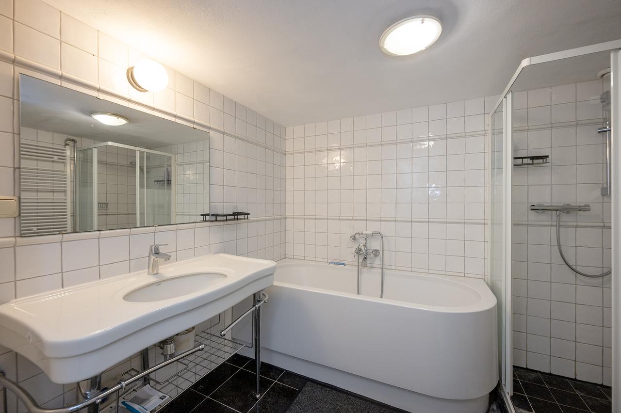 Double ground-floor apartment on Prinsengracht - Image 19