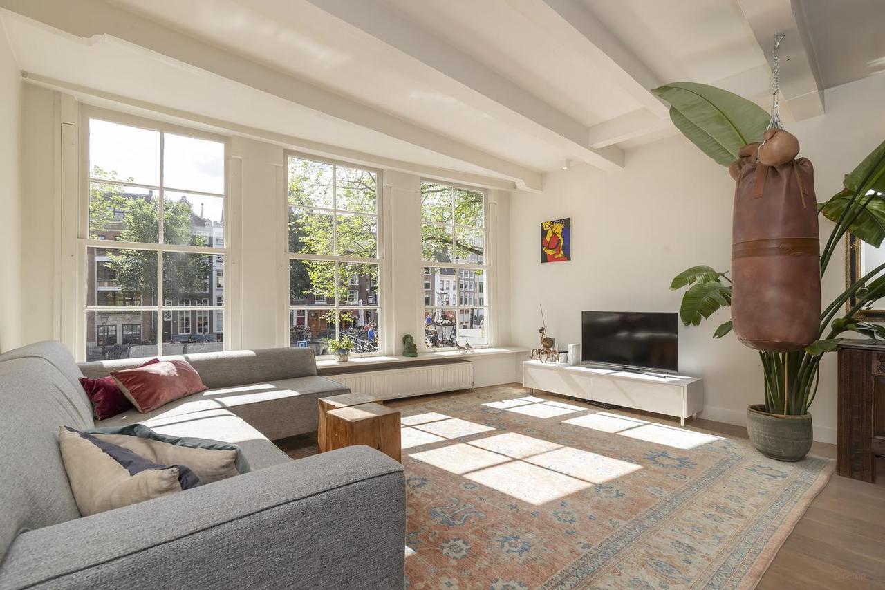 178 m² Canal House on Singel - Image 2