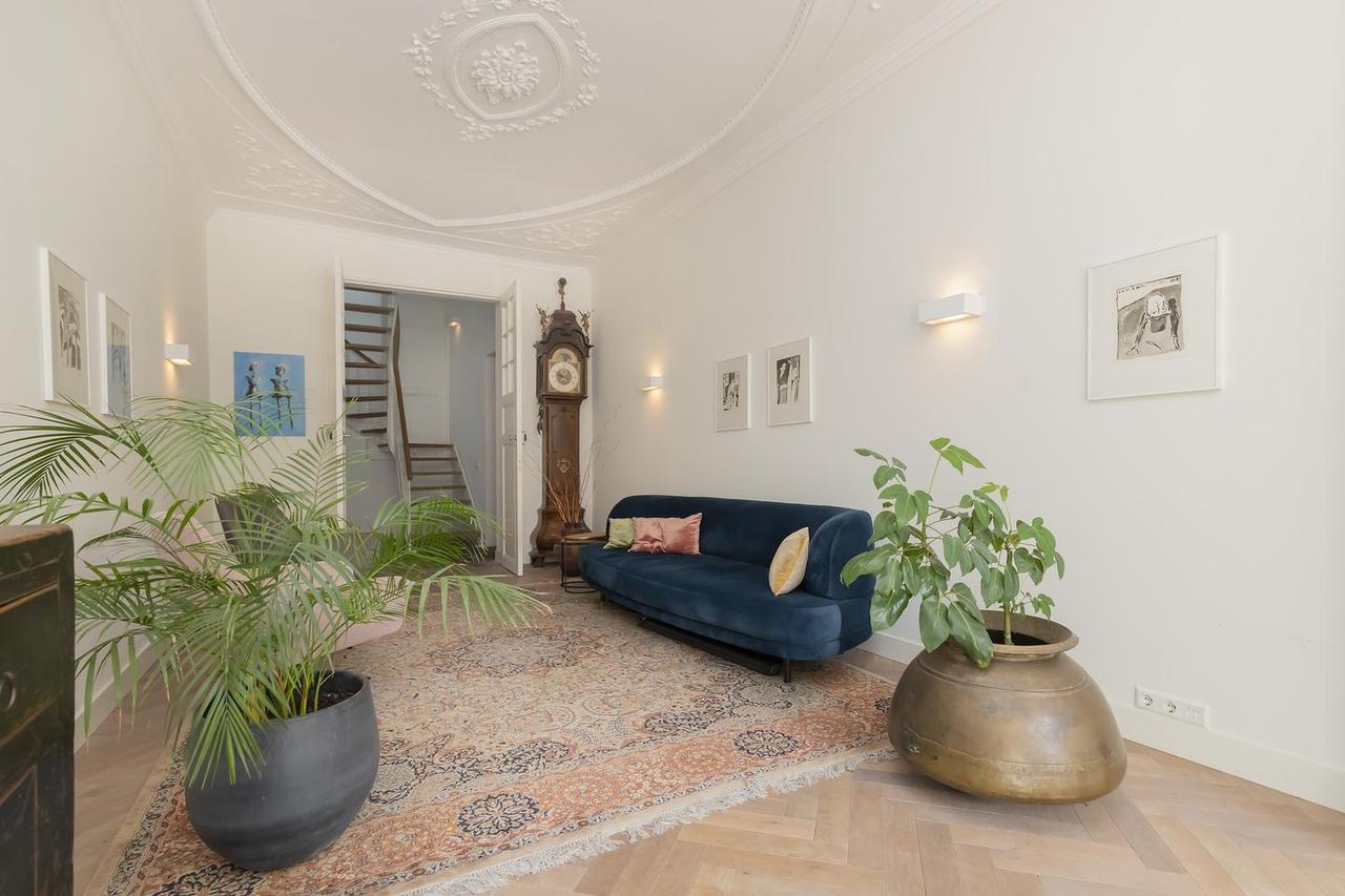 178 m² Canal House on Singel - Image 6