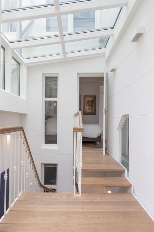 178 m² Canal House on Singel - Image 13