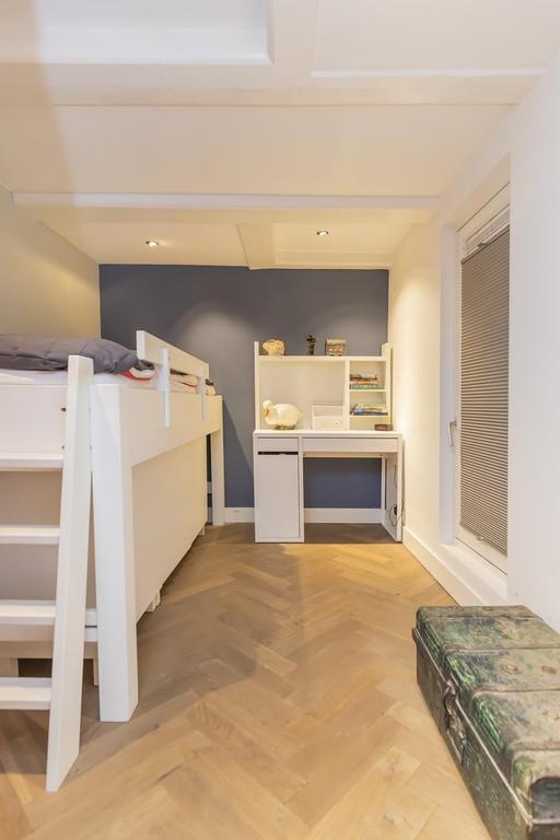 178 m² Canal House on Singel - Image 18