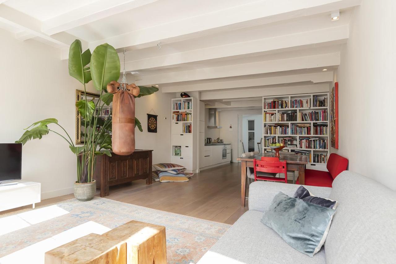 178 m² Canal House on Singel - Image 24