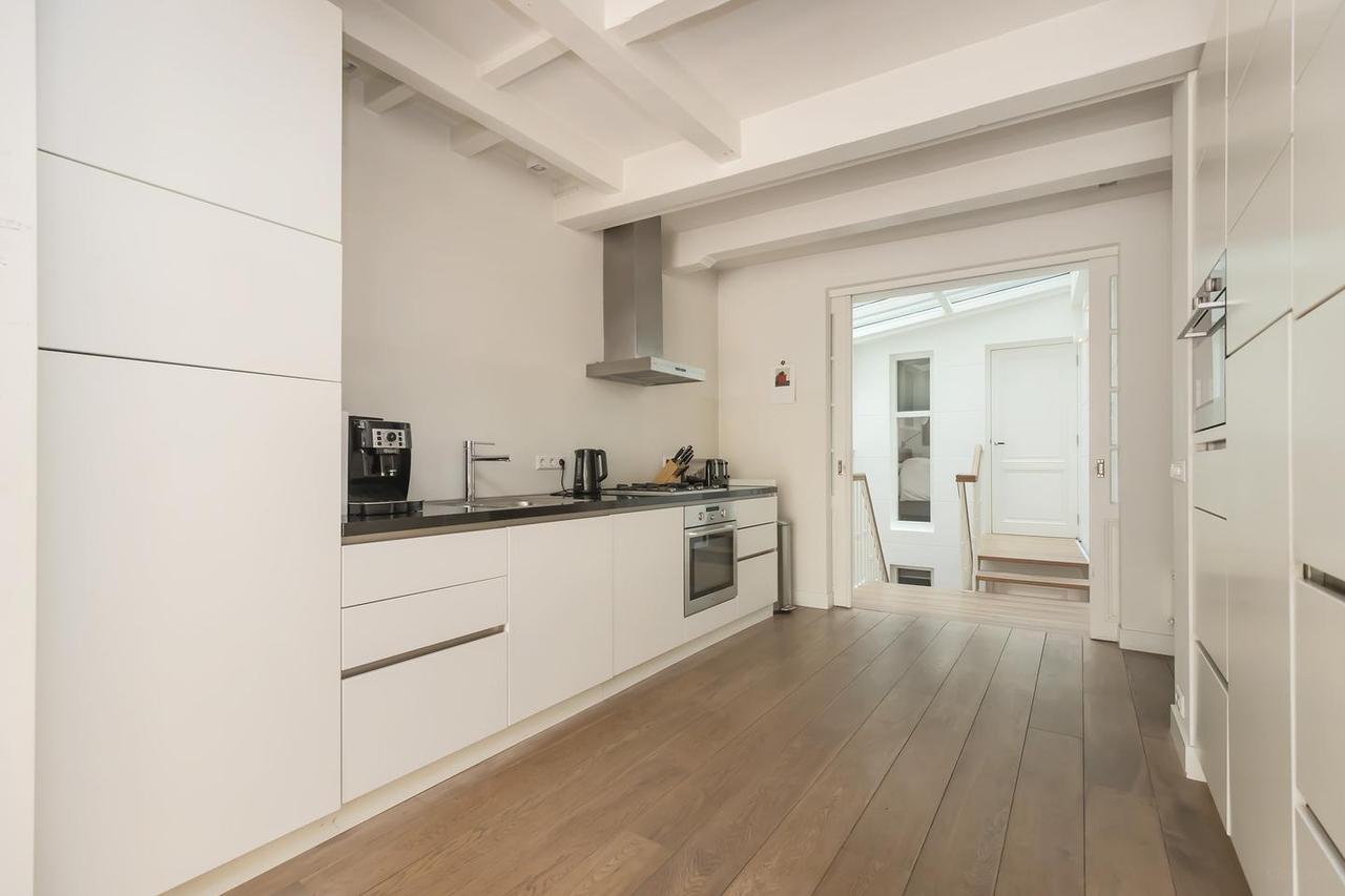178 m² Canal House on Singel - Image 26