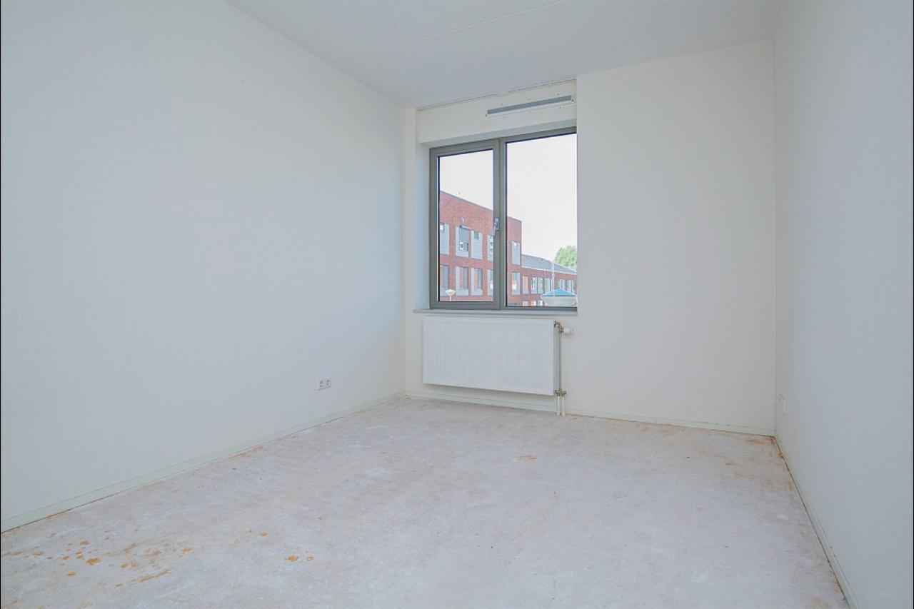 Family home of 125 m² with garden in Slotervaart - Image 13