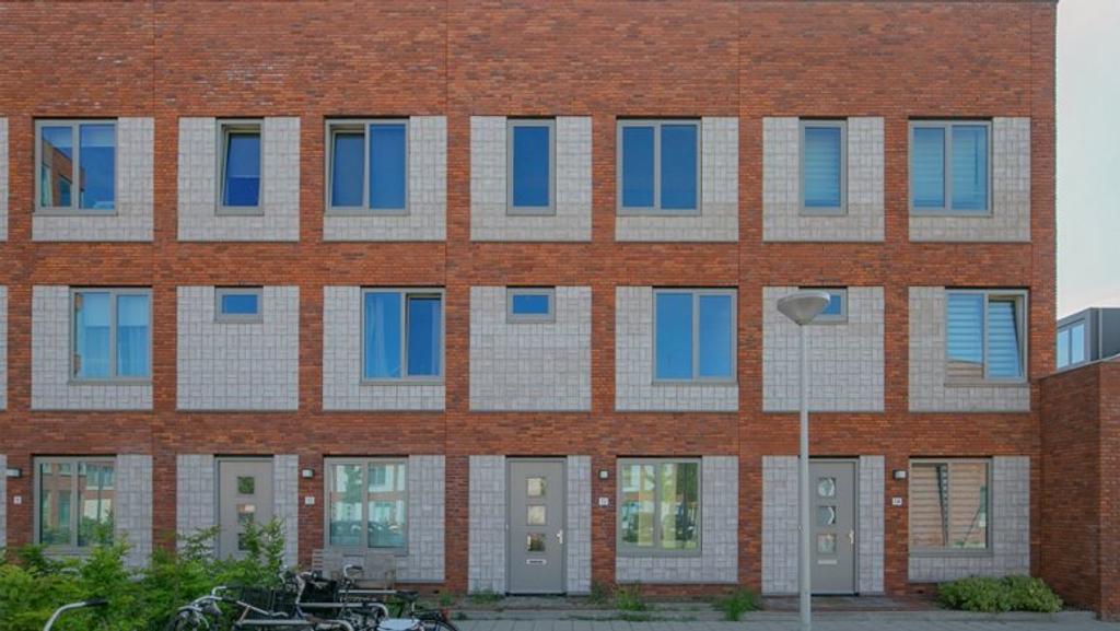Family home of 125 m² with garden in Slotervaart - Image 2