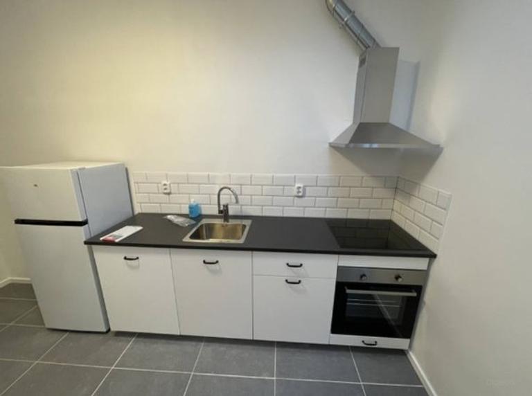 Renovated student room in the Jekerkwartier - Image 8