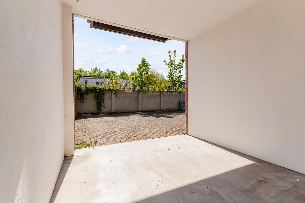 60m² apartment with balcony in Zuilen - Image 7