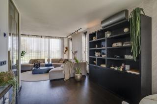 174 m² home with kitchen island in Nederweert - Image 3