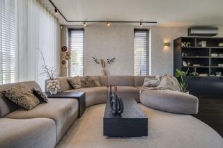 174 m² home with kitchen island in Nederweert - Image 4