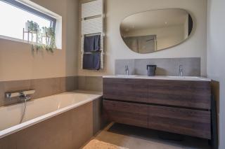174 m² home with kitchen island in Nederweert - Image 14
