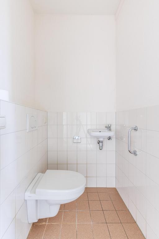 Energy-efficient 55+ apartment with large balcony in Apeldoorn - Image 5