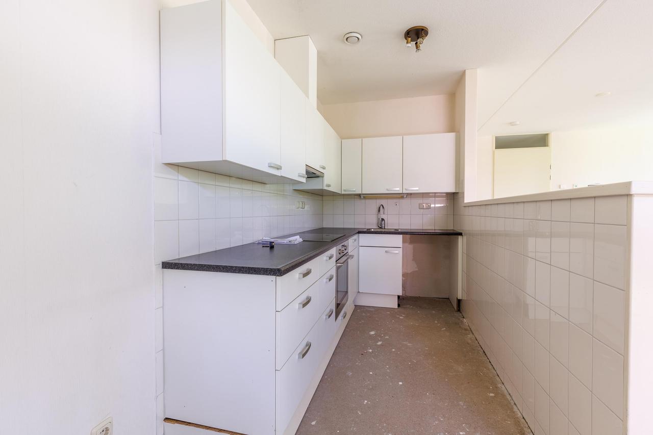 Energy-efficient 55+ apartment with large balcony in Apeldoorn - Image 6