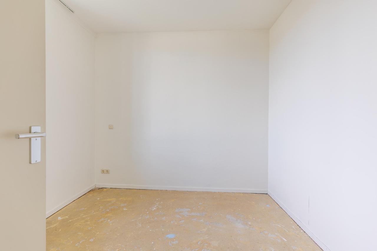 Energy-efficient 55+ apartment with large balcony in Apeldoorn - Image 13