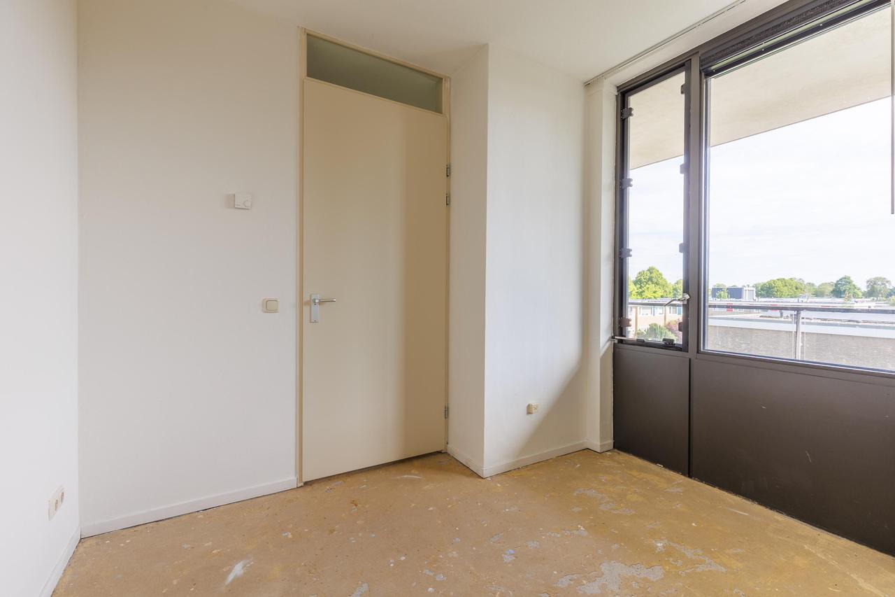 Energy-efficient 55+ apartment with large balcony in Apeldoorn - Image 12