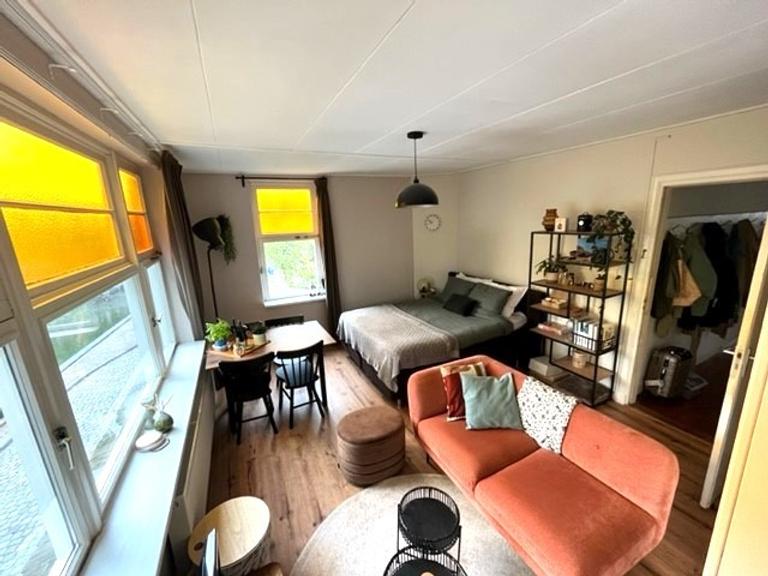 Waterside Room in the Heart of Den Bosch - Image 3