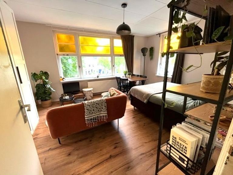 Waterside Room in the Heart of Den Bosch - Image 4