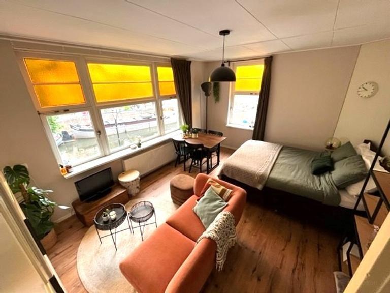Room (20 m²) with water view in the center of Den Bosch - Image 2