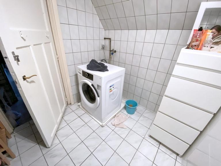Room (20 m²) with water view in the center of Den Bosch - Image 10