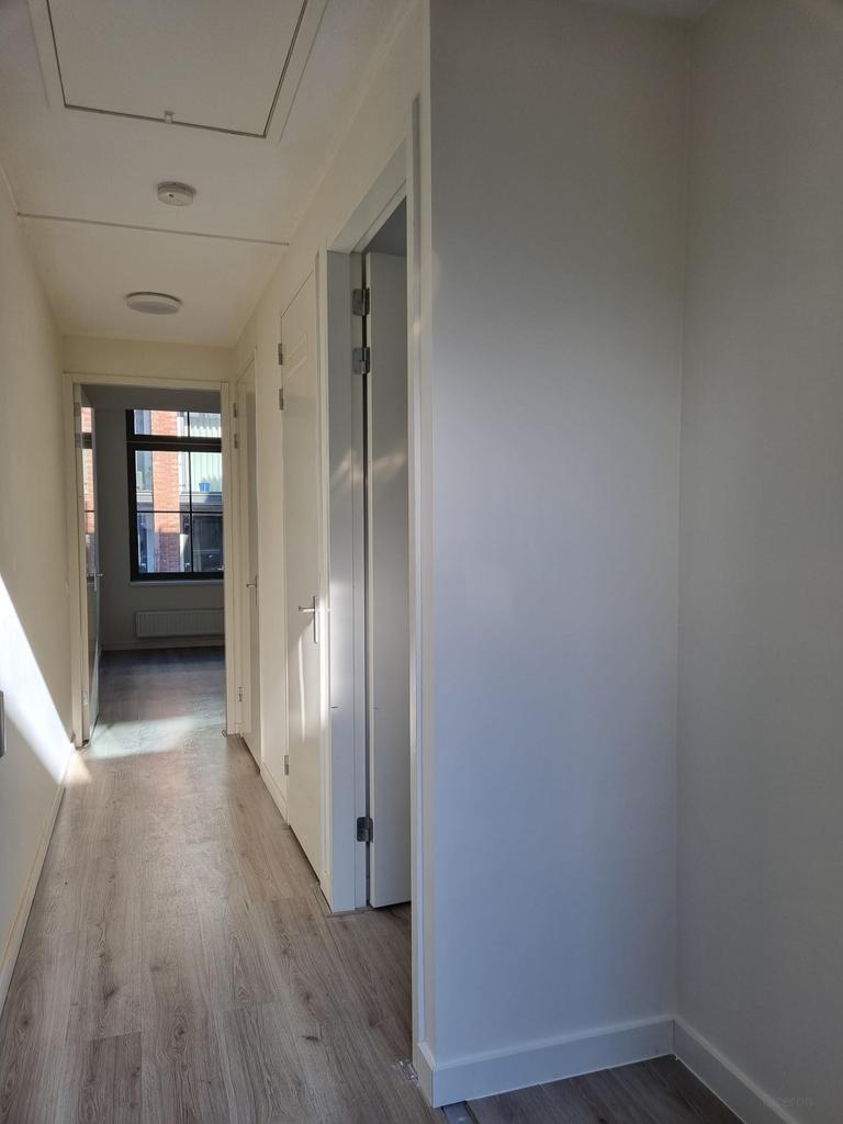Licht 2-kamerappartement aan Slotplein - Afbeelding 2
