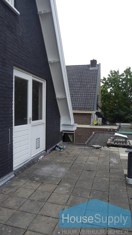 Kamer met dakterras in dameshuis - Afbeelding 9