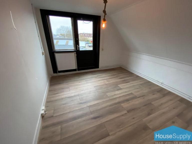 Kamer met dakterras in dameshuis - Afbeelding 3