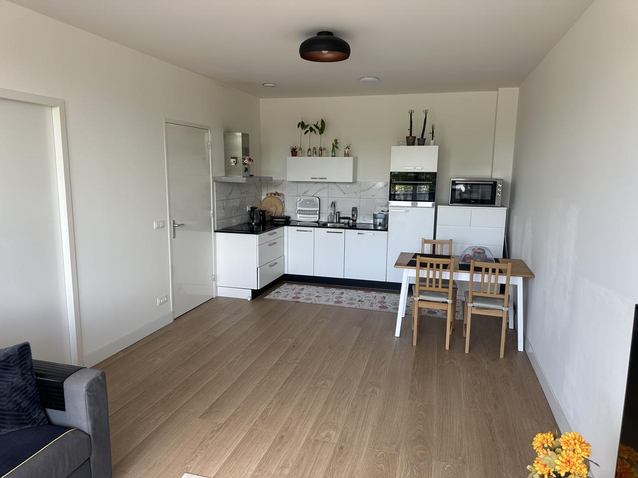 2-kamer appartement met balkon in Het Glacis - Afbeelding 2
