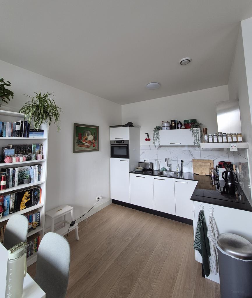 Gerenoveerd appartement in Het Glacis - Afbeelding 2