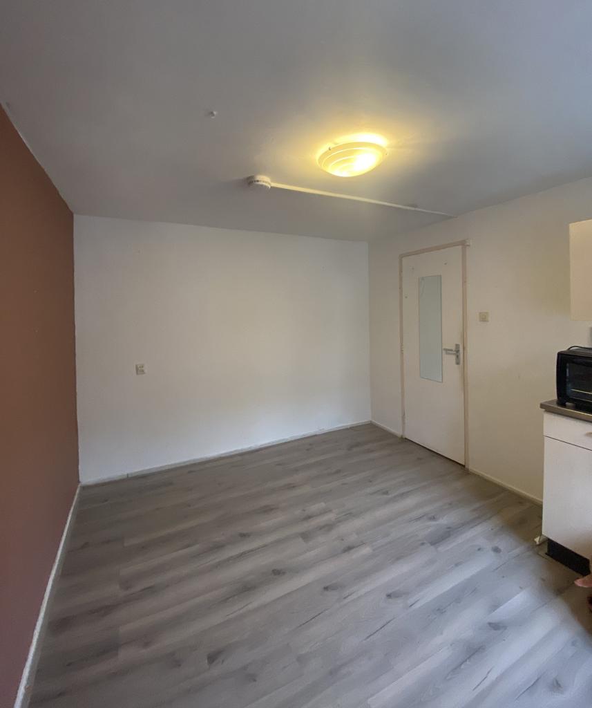 Student Room with Kitchenette in Wittevrouwen - Image 1