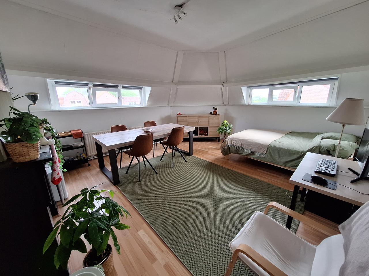 Studentenkamer van 25m² nabij centrum - Afbeelding 1