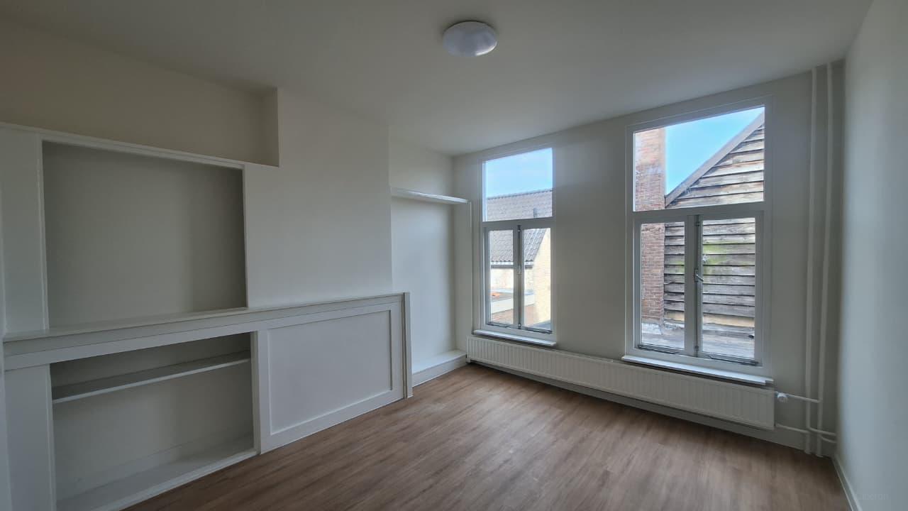 Kamer van 26m2 met eigen keukenblok in Roosendaal - Afbeelding 1