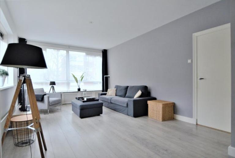 Bright 3-room apartment near Zuidas - Image 2